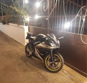 Yamaha yzf r125