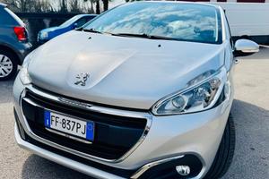 Peugeot 208 PureTech 82 5 porte Allure