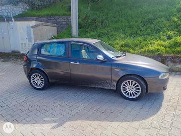 alfa 147 