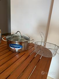 Pentola Acciaio inox con coperchio e cestello