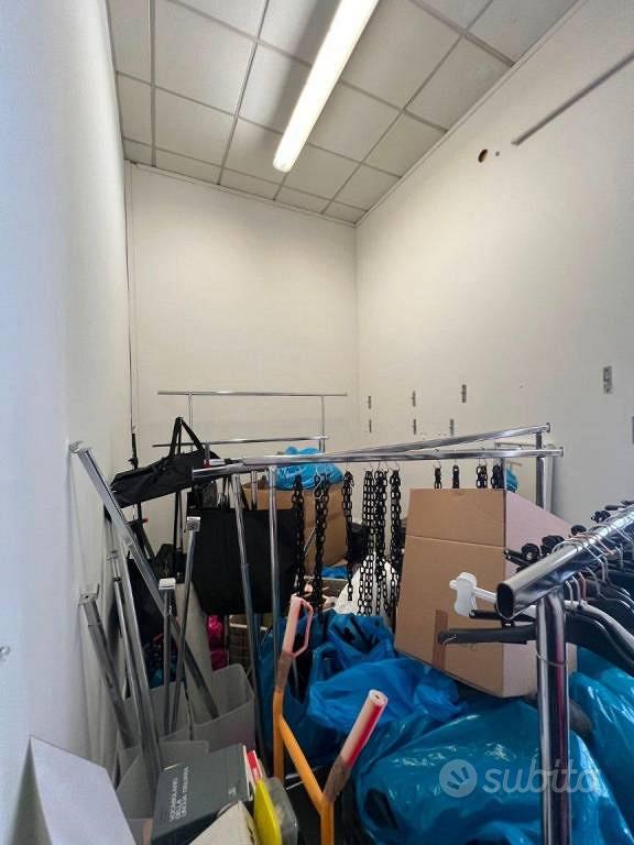 Immobile di 84 m² con 2 locali a Campi Bisenzio - Altro