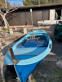 Gozzo con motore entrobordo Yanmar.