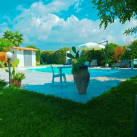 Oasi villa eden con piscina