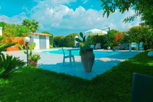 Oasi villa eden con piscina