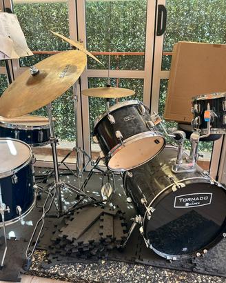 Batteria serie Tornado by Mapex con pelli mesh