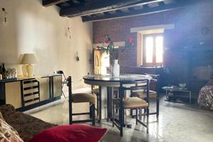 5 LOCALI A ROCCA MASSIMA