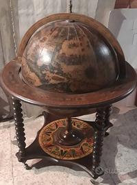 Imponente e Raffinato Mappamondo bar portaliquori