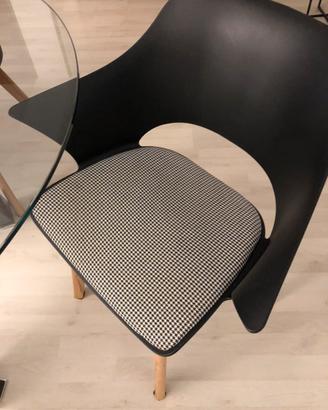 Tavolo in vetro con 4 sedie