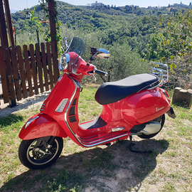 Vespa GTS Super 300