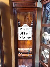 vetrine in legno illuminate 