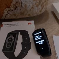 HUAWEI Band 6 Smart Band Fitness Tracker.