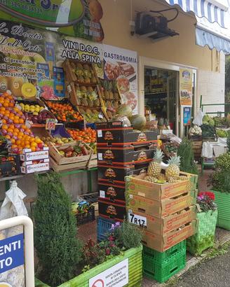 mini supermercato Frutta gastronomia a CARDITO(NA)