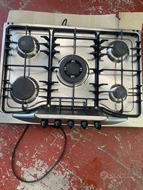 Piano cottura 5 fuochi