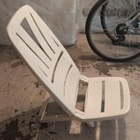 Sedia spiaggina  in plastica bianca 