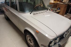 Alfa Romeo Giulia 1300