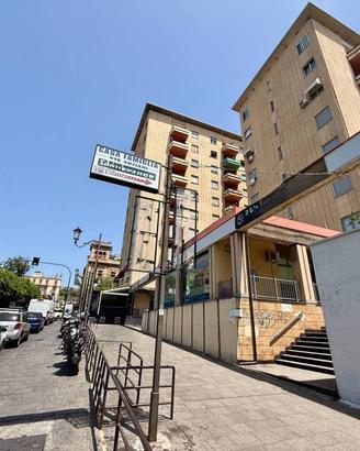 Immobile di 160 m² con 2 locali a Catania