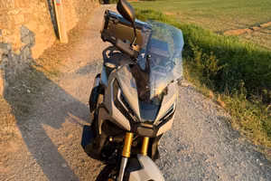 Honda x-adv 750