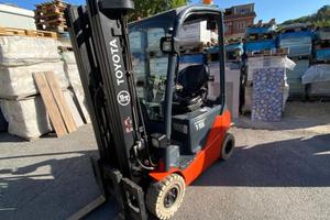 Carrello elevatore elettrico Toyota Traigo 48