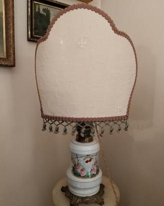 lampada a petrolio elettrificata dell'800
