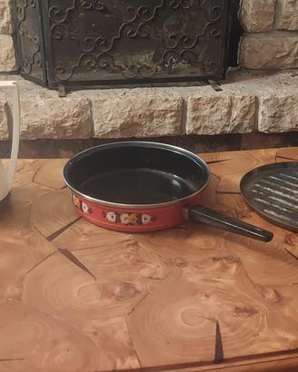  pentola smaltata e thermos