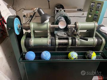 Rettifica e lucidatrice Bocce