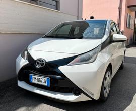 TOYOTA Aygo 2ª serie - 2017