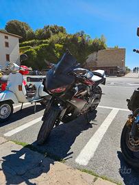 Honda CBR 650 R E-Clutch (2025) - Depotenziata A2