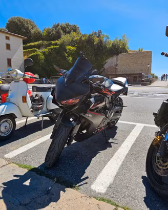 Honda CBR 650 R E-Clutch (2025) - Depotenziata A2