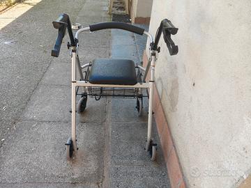 carrello deambulatore nuovo