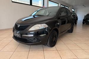 Lancia Ypsilon 1.0 FireFly 5 porte S&S Hybrid Ecoc