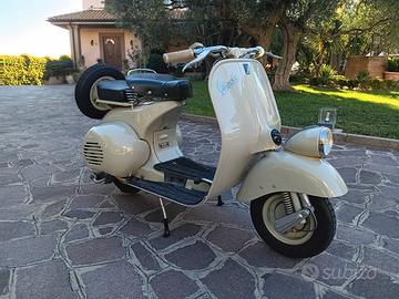 Vespa epoca faro basso 1953