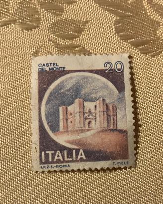 Francobollo Castel del Monte 20 lire