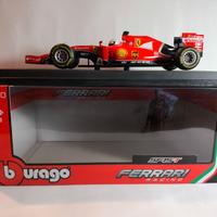 FERRARI SF15-T BURAGO 1/18 - SEBASTIAN VETTEL