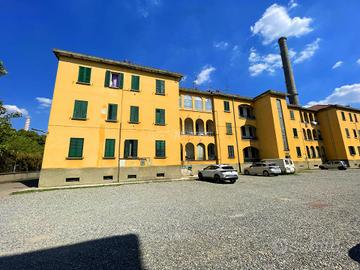 TRELOCALI DI AMPIE METRATURE!