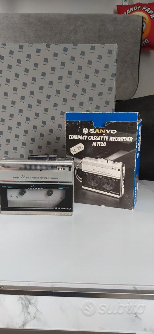 SANIO - M1120 - Mini Tape Recorder Cassette - Vintage Walkman