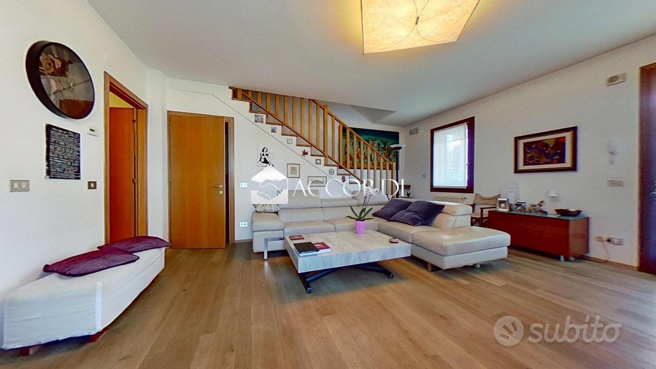 House in Montebelluna, Centro, Posmon - Altro