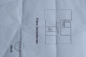 Monolocale seminterrato a Bologna