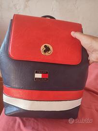 borsa zaino simil Tommy Hilfiger 