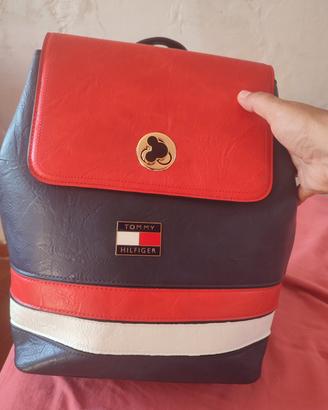 borsa zaino simil Tommy Hilfiger 