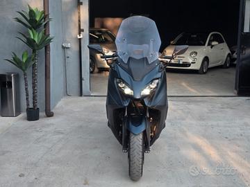 Yamaha T Max 560 Blue