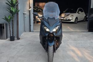 Yamaha T Max 560 Blue