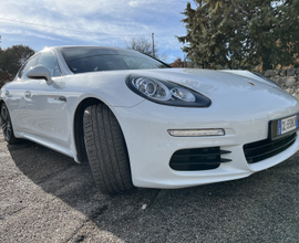 Porsche Panamera 300cv