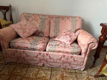 Divano 2 Posti + Poltrona Coordinata – 200€