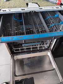 lavastoviglie perfettamente funzionante 