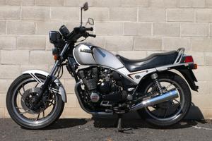 moto yamaha xj750 seca 11M
