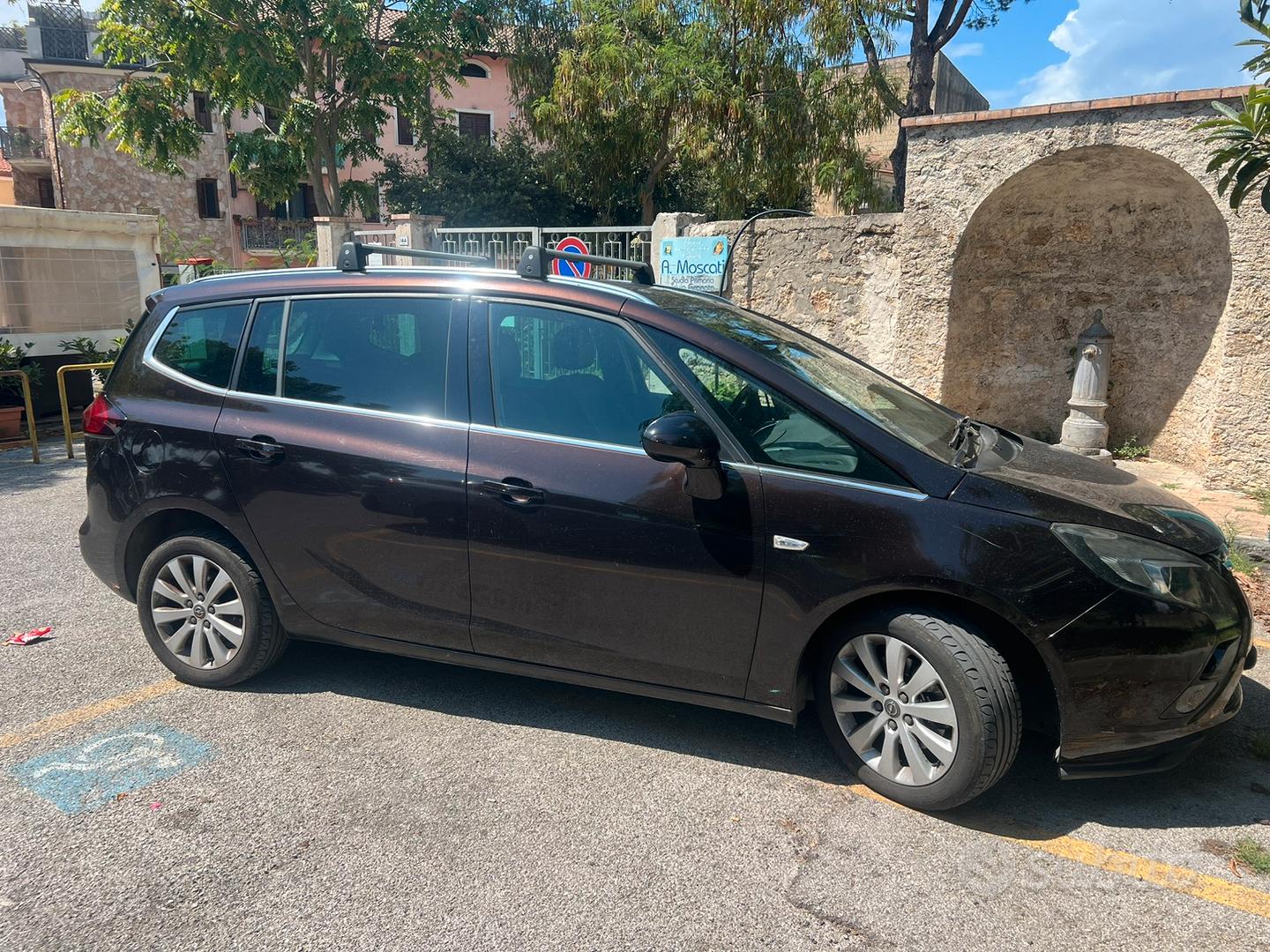 Opel Zafira 2013 photo 2
