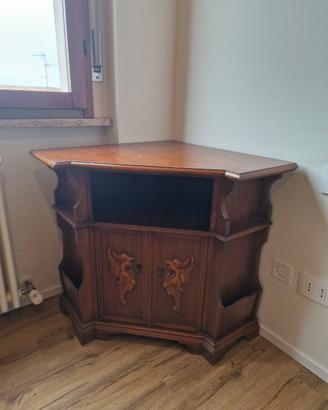 Mobile Angoliera Porta TV in Legno con Intagli