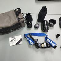 Fotocamera Olympus OM101 Power Focus con accessori