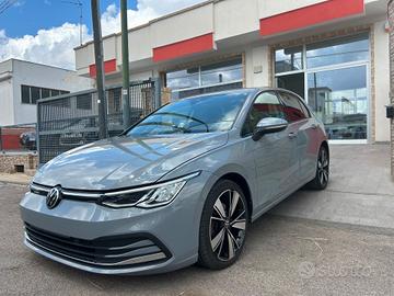 Volkswagen Golf VIII 2.0 TDI 150 CV DSG -2020 18"