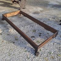 Struttura per letto o divano